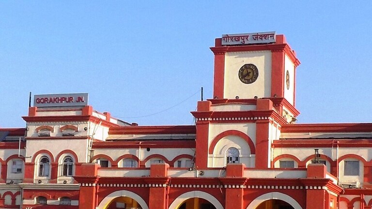 UP Budget: यूपी सरकार ने गोरखपुर के लिए खोला खजाना, मिली ये सौगात UP Tak