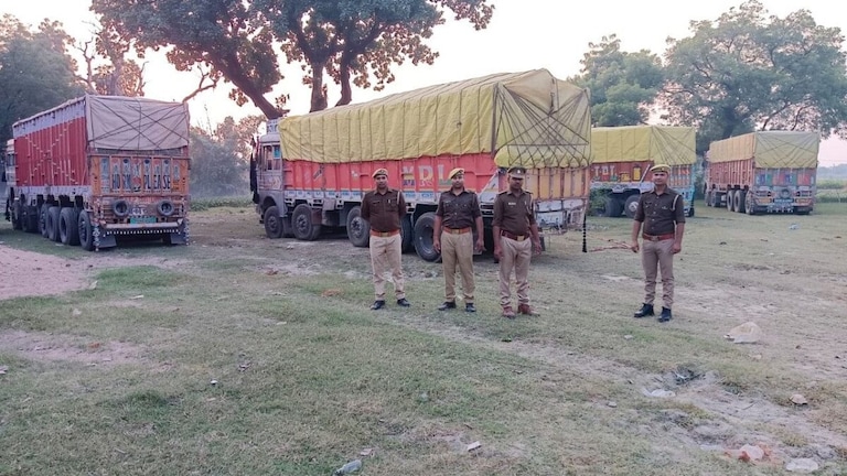 कौशांबी में चला प्रशासन का चाबुक, 25 ओवरलोड वाहन सीज, वसूला जायेगा 40 लाख का जुर्माना UP Tak