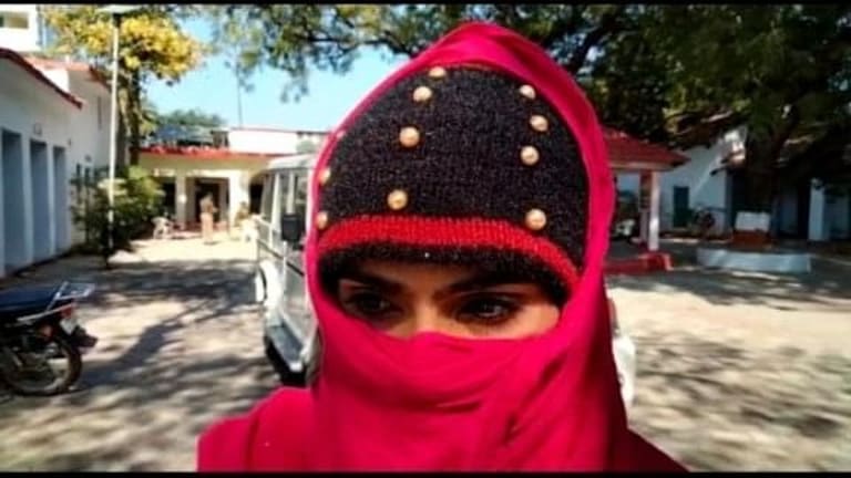 महोबा: घर में घुसकर युवती के साथ दूसरे संप्रदाय के युवक ने किया रेप? पुलिस पर लगा ये आरोप UP Tak