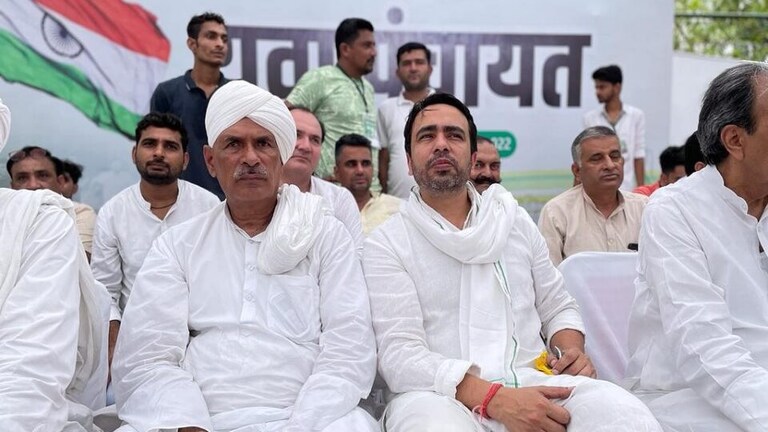 UP: ‘भारत जोड़ो यात्रा’ का समर्थन कर जयंत चौधरी ने दिया बड़ा सियासी संदेश, कही दी ये बात UP Tak