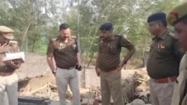 हरदोई: गर्लफ्रेंड के बात न मानने पर प्रेमी के सिर पर सवार हुआ खून, उठाया खौफनाक कदम UP Tak