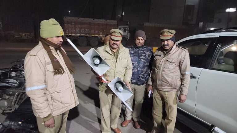 संभल: सपा विधायक के बेटे ने अपने कार में लगाए थे दो हूटर, पुलिस ने काटा 10 हजार का चालान UP Tak