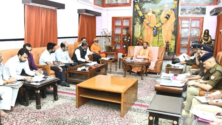 ‘विश्व प्रसिद्ध’ है गोरखपुर का खिचड़ी मेला, इस बार श्रद्धालुओं को मिलेंगी ये सब सुविधाएं UP Tak