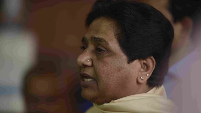 निकाय चुनावों के लिए एक्टिव हुईं मायावती, लखनऊ में बुलाई BSP की बड़ी बैठक, 2024 पर भी नजर UP Tak