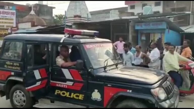 बस्तीः डॉक्टर के साथ लिव-इन में रहती थी महिला, प्रेमी ने ही दोस्तों संग किया गैंग रेप? UP Tak