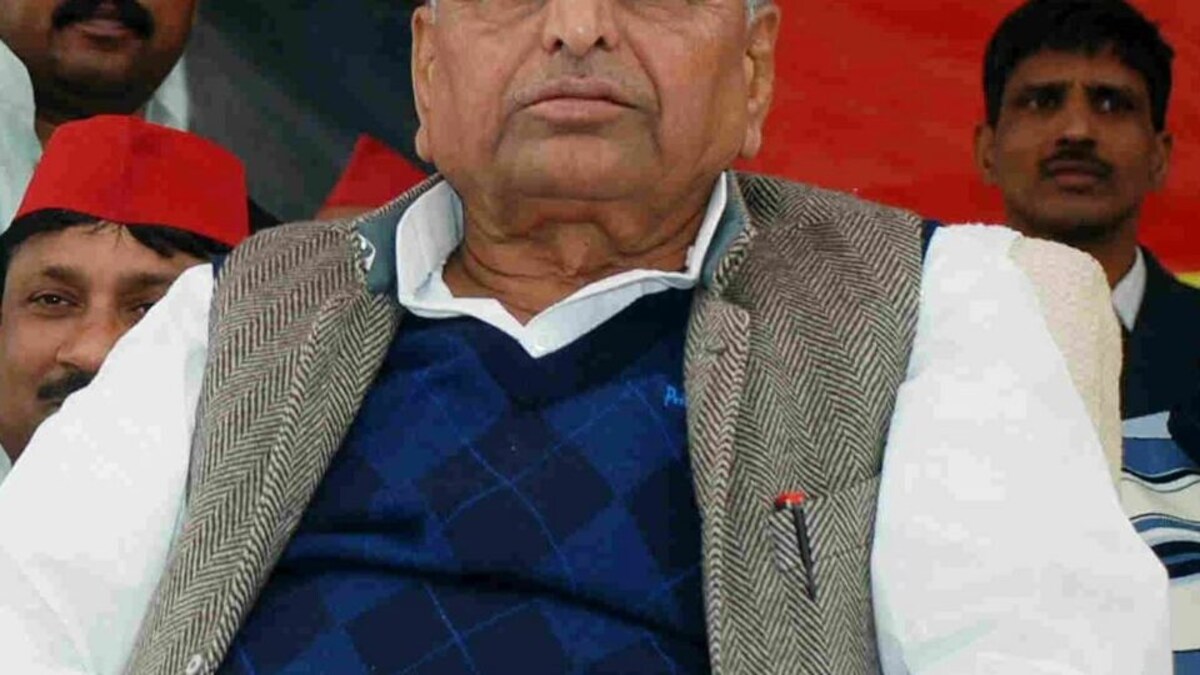 सैफई: हनुमान मंदिर के पीछे इसी जगह पर होगा मुलायम सिंह यादव का अंतिम संस्कार, देखें UP Tak