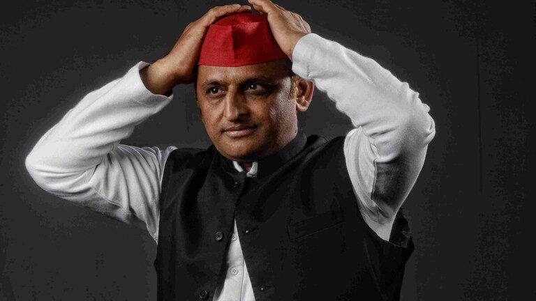 कानपुर मेट्रो | अखिलेश बोले- ‘शुक्र है झूठा श्रेय लेने वालों ने हरी झंडी का रंग नहीं बदला’ UP Tak