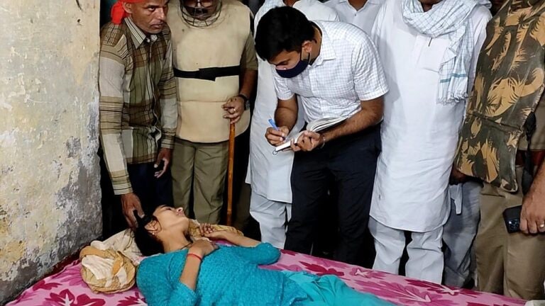 चंदौली में निशा की मौत मामले में मजिस्ट्रियल जांच शुरू, पुलिस की पिटाई से डेथ का है आरोप UPTak