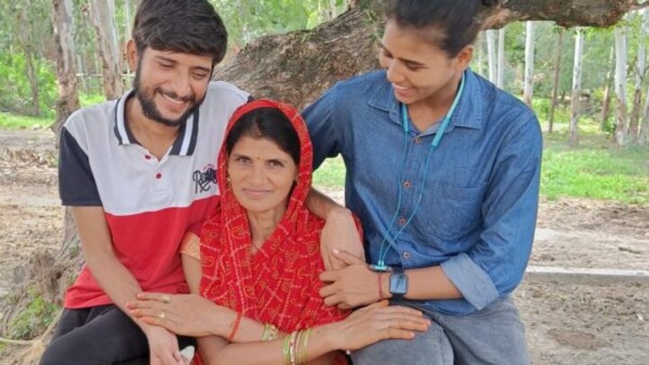 कभी बैट खरीदने के नहीं थे पैसे, आज देश को वर्ल्डकप का खिताब जीताने उतरेगी उन्नाव की अर्चना UP Tak