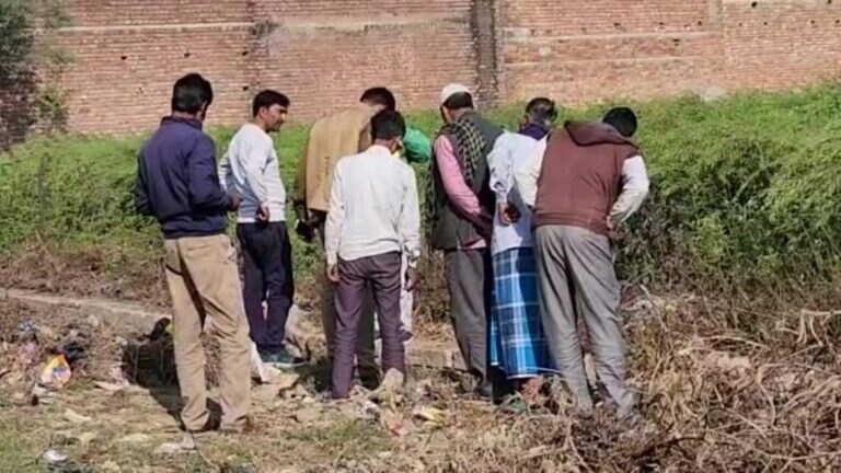 हमीरपुर: नाले में फिर एक बार पड़ा मिला नवजात बच्चे का शव, मचा हड़कंप, सामने आई ये बड़ी बात UP Tak