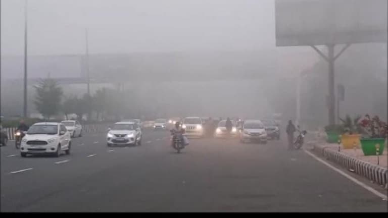 यमुना एक्सप्रेस-वे पर वाहनों की स्पीड लिमिट घटाई गई, जानें ऐसा क्यों किया गया UP Tak