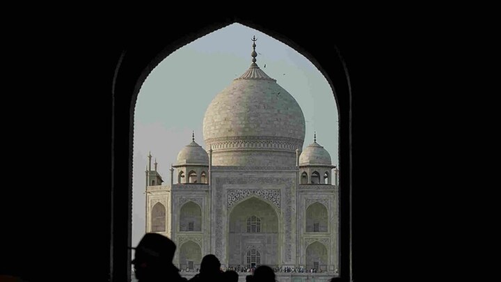12 फरवरी को ताजमहल और आगरा किला कुछ घंटों के लिए हो सकते हैं बंद, पर क्यों? यहां जानिए UP Tak