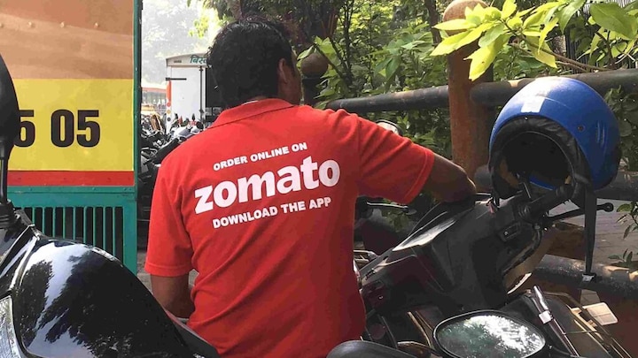 लखनऊ: ‘दलित का छुआ नहीं खाएंगे’ कहकर शख्स ने डिलीवरी बॉय पर थूका? खूब मचा बवाल, FIR दर्ज UP Tak