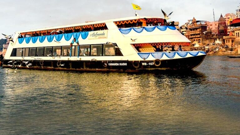 अब शिव की नगरी काशी से मिर्जापुर को जोड़ते हुए प्रयागराज तक जाएगा क्रूज UP Tak