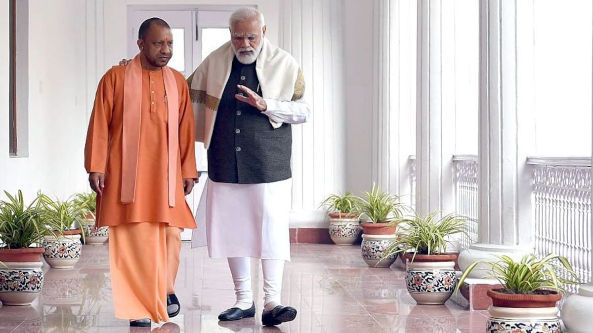 मौका था पुस्तक विमोचन का, CM योगी ने की पंडित नेहरू, PM मोदी की तुलना, जानें क्या बोले UP Tak
