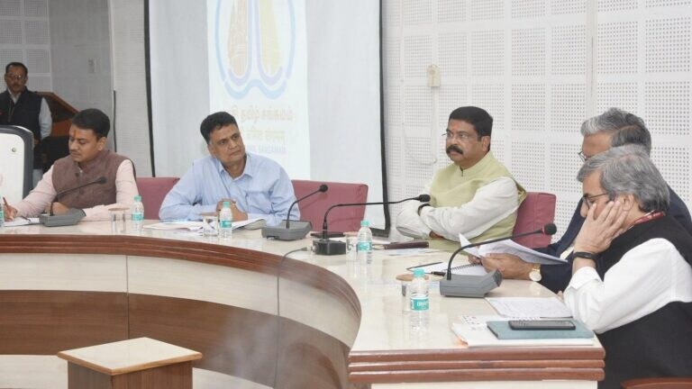 वाराणसी: केंद्रीय मंत्री धर्मेन्द्र प्रधान बोले- काशी तमिल समागम अद्भुत और ऐतिहासिक होगा UP Tak