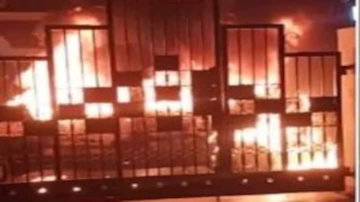 लखनऊ में दबंगों की दबंगई, तेज आवाज में DJ बजाने मना किया तो मेजर की गाड़ी में लगा दी आग UP Tak