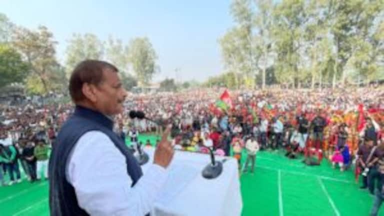 ‘मेरी वजह से ही उसे क्लर्क की नौकरी मिली थी’, BJP उम्मीदवार रघुराज पर जमकर बरसे शिवपाल UPTak