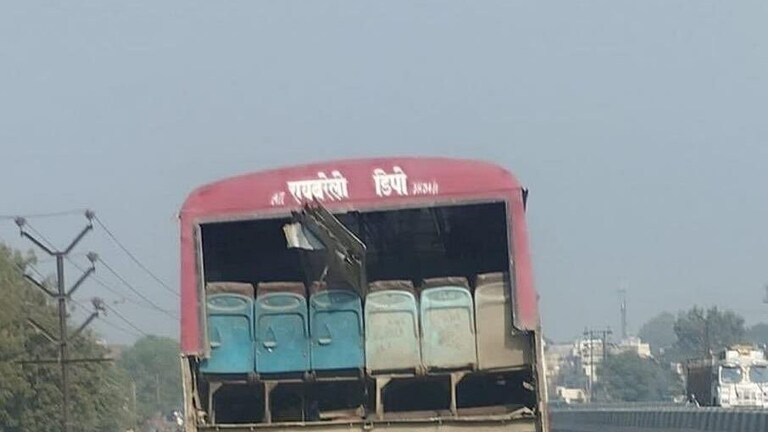 तंज कस अखिलेश यादव बोले- ‘खटारा सरकार की खटारा बस’, UPSRTC ने कर दिया ‘फैक्ट चेक’ UPTak