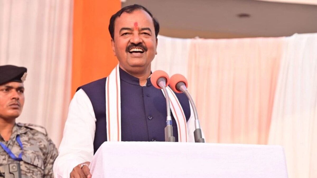 आवारा पशुओं को लेकर केशव मौर्य बोले- लोग दूध पी लेते हैं, बाद में सड़कों पर छोड़ देते हैं UP Tak