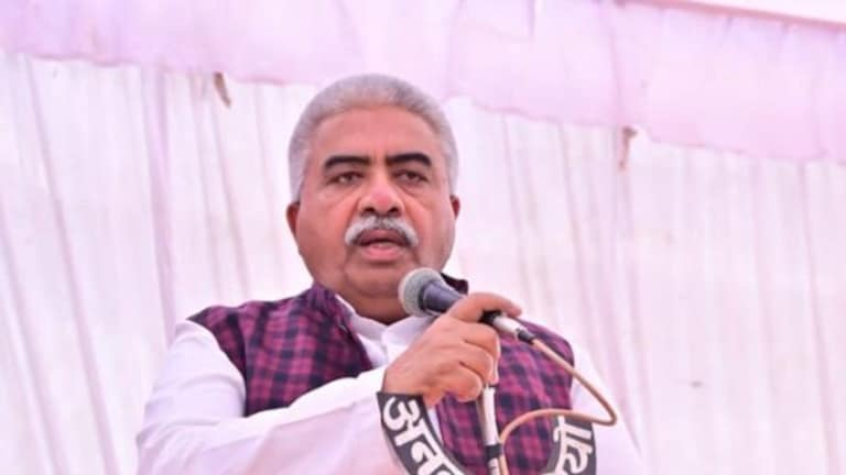 योगी सरकार के मंत्री राकेश सचान के नाम पर 72 सरकारी प्लाट, खुलासा होते ही किया ये ऐलान UP Tak