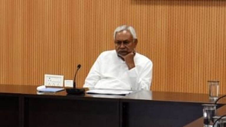 वाराणसी साड़ी फैक्टरी आग: नीतीश ने हादसे को दुखद बताया, अनुग्रह राशि की घोषणा UP Tak