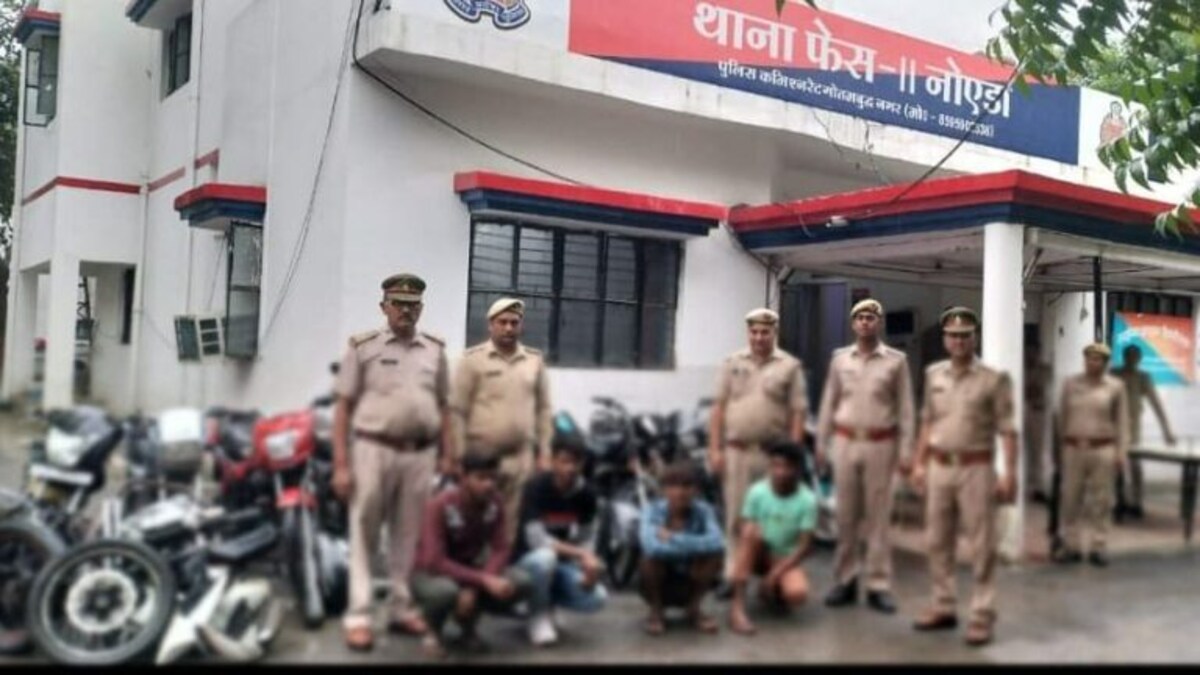 नोएडा पुलिस ने चार अंतरराज्यीय वाहन चोर गिरफ्तार किए, 10 मोटरसाइकिल बरामद UP Tak