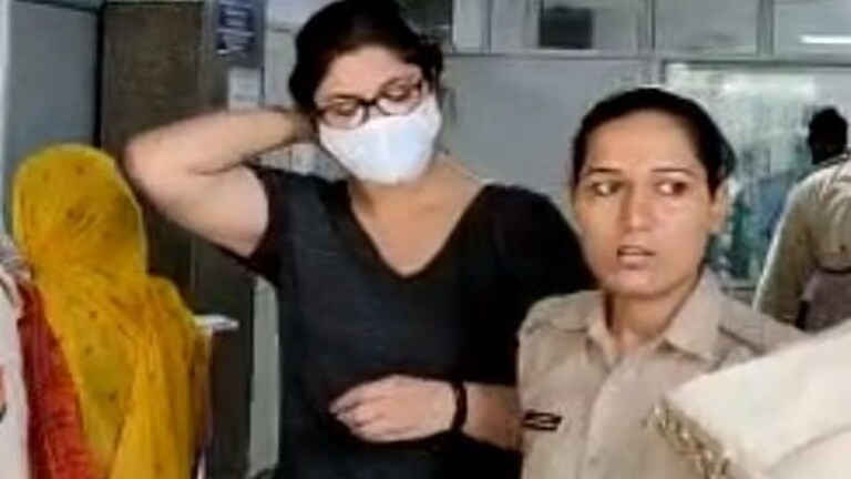 नोएडा की गालीबाज महिला भाव्या रॉय को मिली जमानत, आरोपी के वकील ने बताई ये बात UP Tak