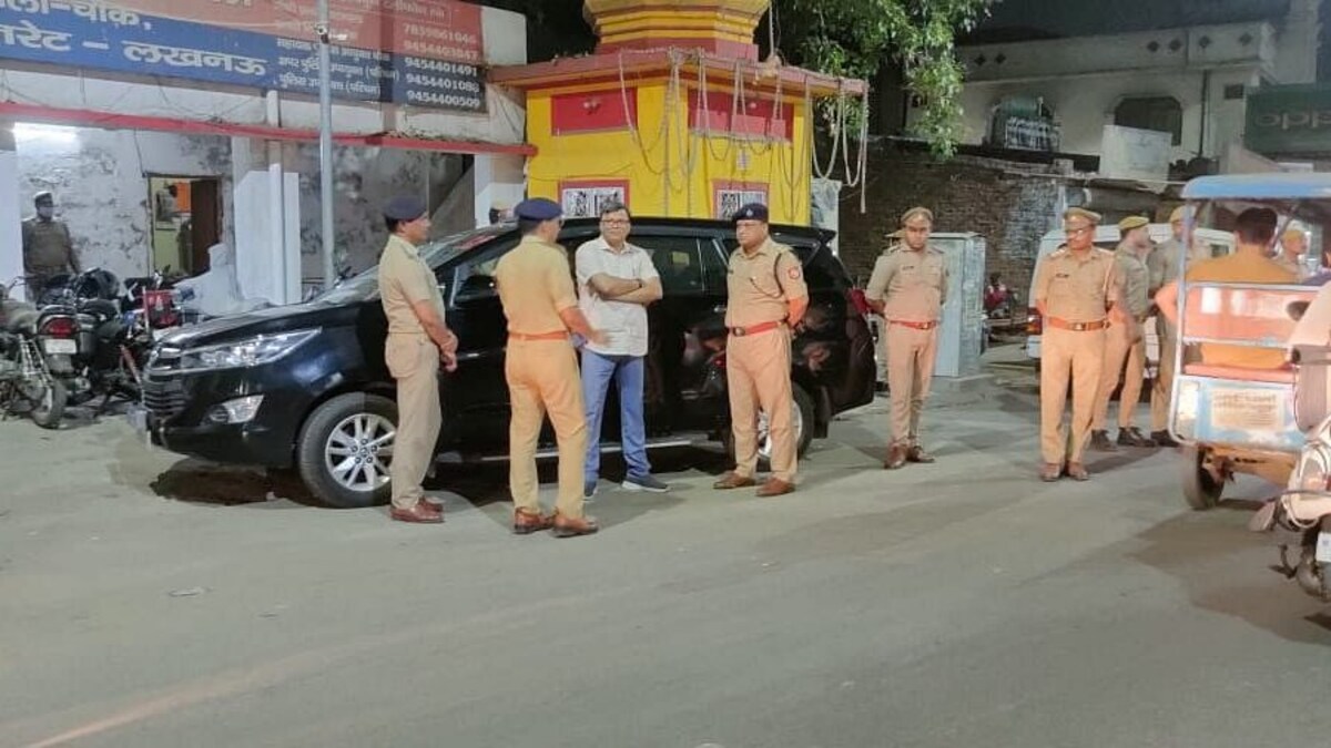 दिल्ली में बवाल से UP में चिंता! लखनऊ में अलर्ट, पुलिस ने किया फ्लैग मार्च, बढ़ाई गई गश्त UP Tak