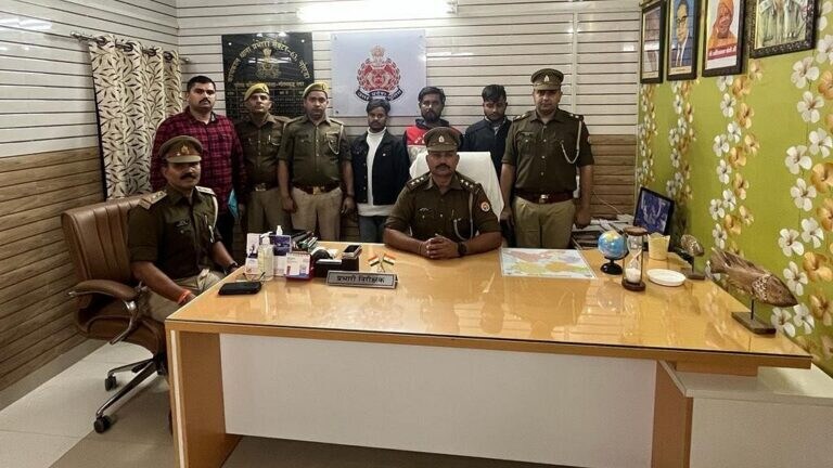 नोएडा: किडनी ट्रांसप्लांट के नाम पर ठगी करने वाले गैंग का खुलासा, 3 अरेस्ट UPTak