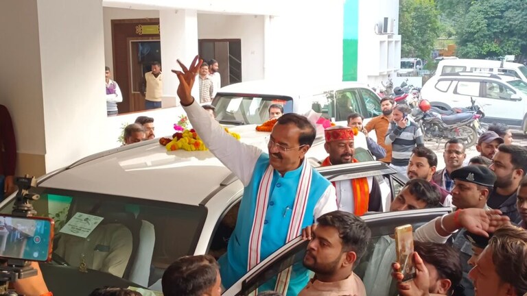 केशव मौर्य ने शिवपाल यादव को चुनावी चाचा बताया, कहा- साइकिल वाले मैनपुरी चुनाव हार रहे UP Tak