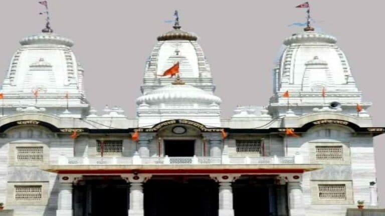 जिस गोरखनाथ मंदिर के महंत हैं CM योगी, उसे मिली बम से उड़ाने की धमकी, मचा हड़कंप UP Tak