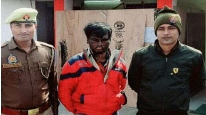 कौशांबी: बर्तन की फेरी लगाने आया युवक बच्ची को बाइक पर बैठा भाग निकला, लोगों ने यूं दबोचा UP Tak