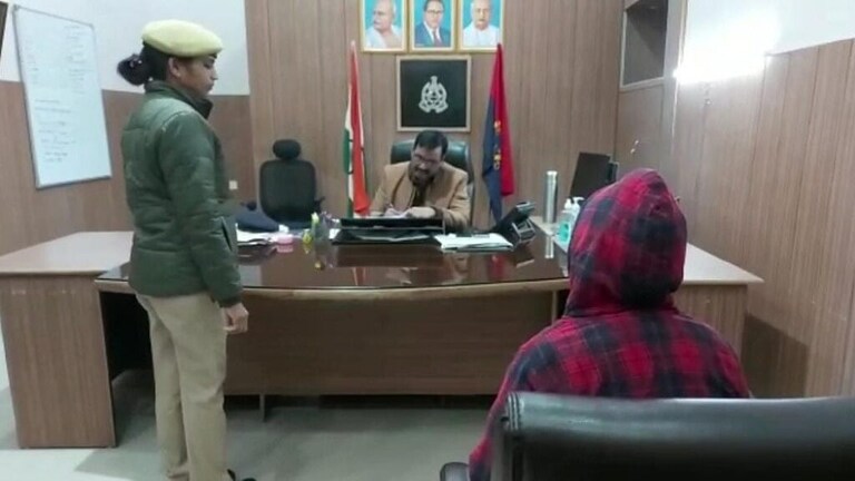 हरदोई: बुआ के बेटे ने शादी का झांसा देकर किया 3 साल तक शारीरिक शोषण? युवती ने ये बताया UP Tak