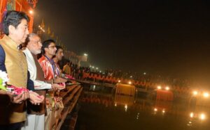 जापान के पूर्व PM शिंजो आबे की हालत नाजुक, काशी में हो रही उनके दीर्घायु होने की प्रार्थना UP Tak