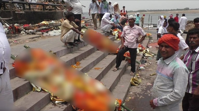 वाराणसी: भीषण गर्मी में महाश्मशान पर लगी शवों की कतार, न सिर पर छप्पर न दो घूंट पानी UP Tak