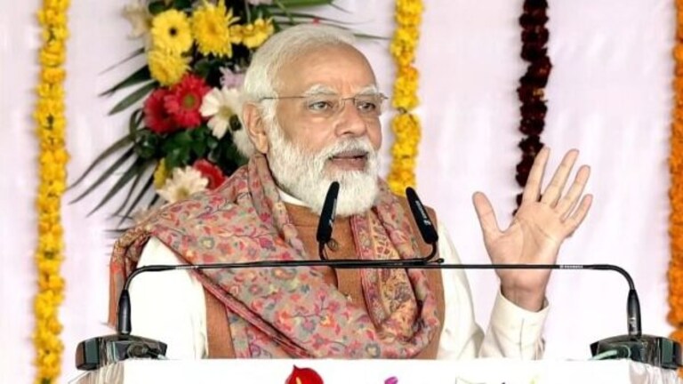 ‘शुक्रिया मोदी भाईजान…’, यूपी की 80 सीटों पर जीत के लिए भाजपा के प्लान पर शुरू हुई तकरार UP Tak