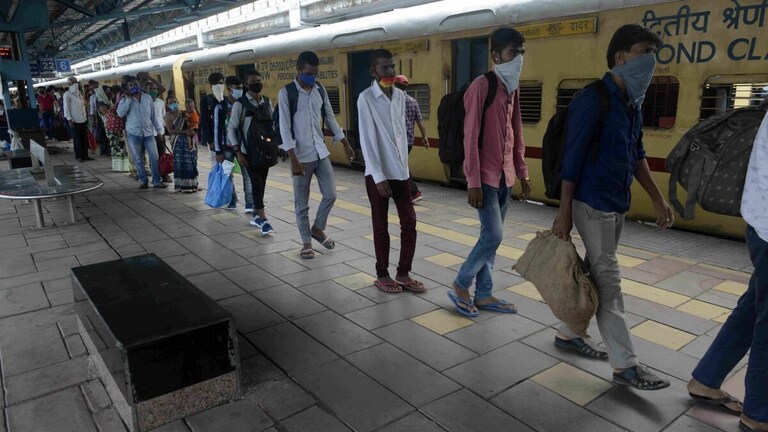 लखनऊ में रेलवे प्लेटफॉर्म टिकट का रेट रहेगा महंगा, अब 31 दिसंबर तक चुकाने होंगे 30 रुपए UP Tak