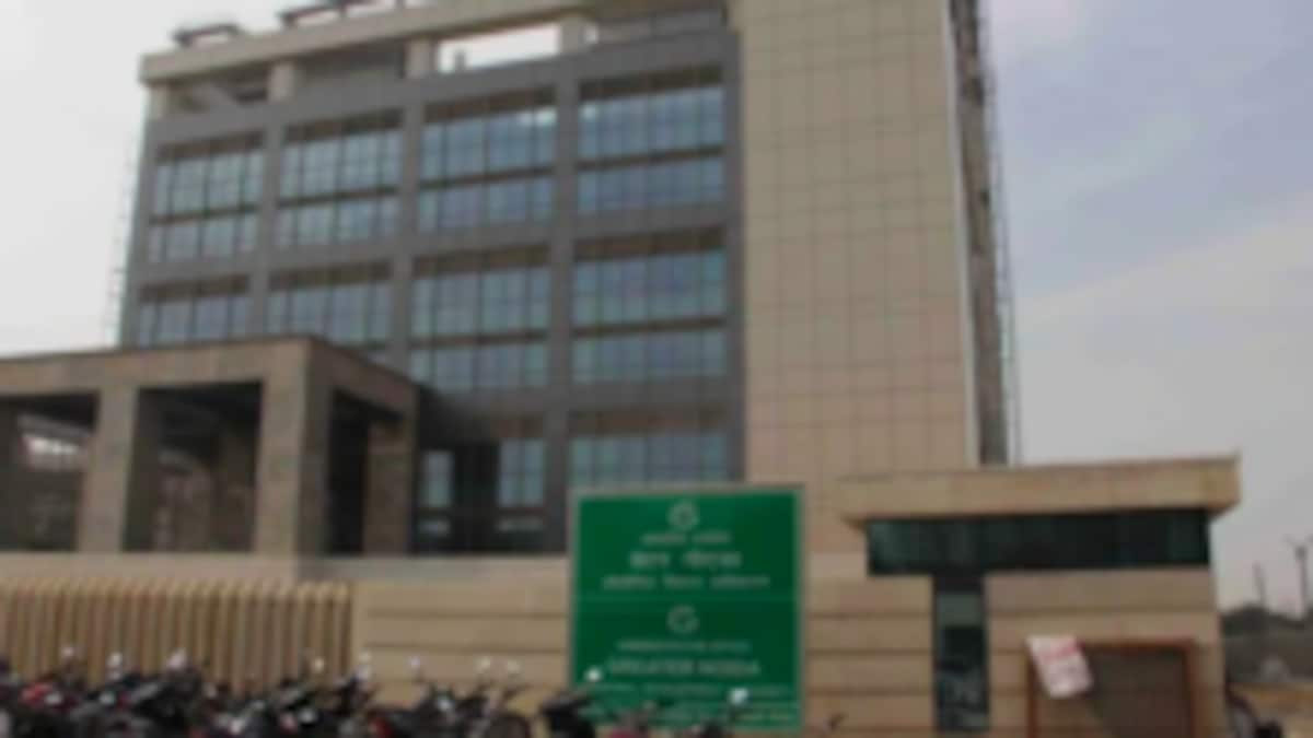 ग्रेटर नोएडा प्राधिकरण के ओएसडी रविंद्र यादव को किया गया निलंबित, सामने आई ये वजह नोएडा विकास प्राधिकरण