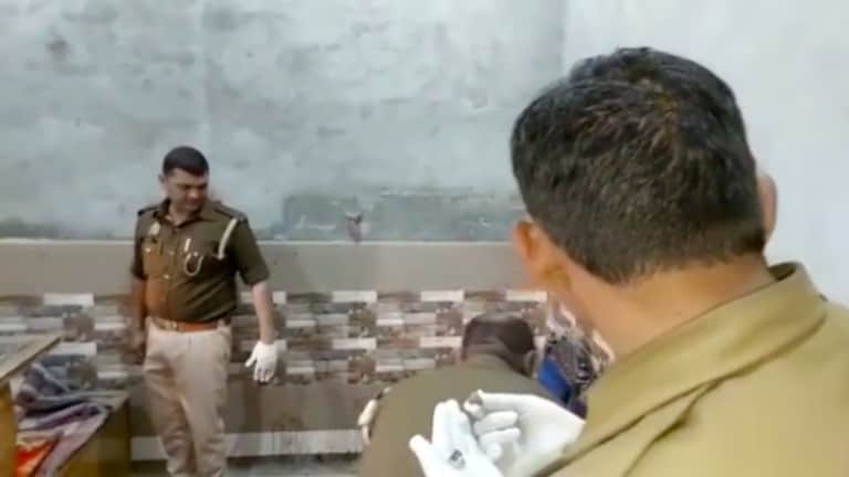 मेरठ: दो साल के अफेयर के बाद हुआ ब्रेकअप, प्रेमी ने प्रेमिका को गोली मारकर की खुदकुशी UP Tak