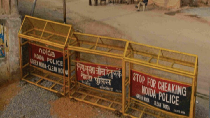 नोएडा: अट्टा मार्केट से 20 लाख की ज्वैलरी पर हाथ साफ करते CCTV में कैद हुए चोर UP Tak