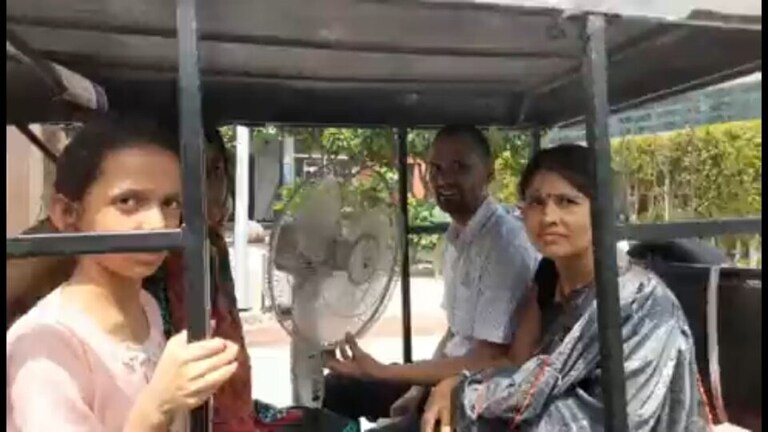 नोएडा जिला अस्पताल में मां ने बच्चे को दिया जन्म, गर्मी से परेशान पति घर से लाया टेबल फैन UP Tak