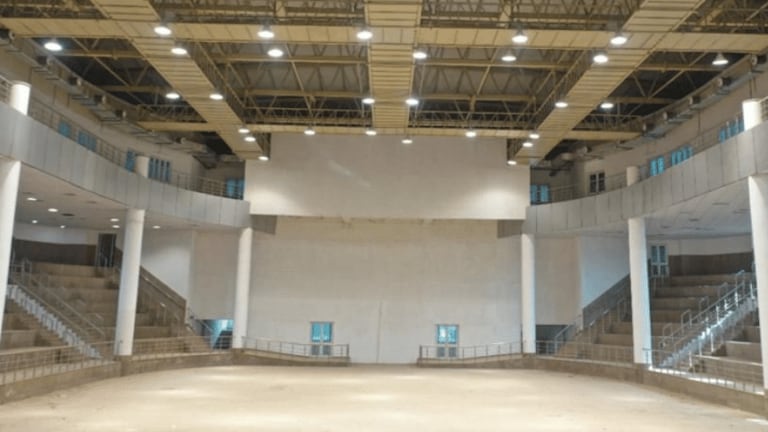 नोएडा: सरफाबाद गांव में ₹54.16 करोड़ से बनाया गया स्टेडियम, देखें अंदर से कैसा दिखता है UP Tak