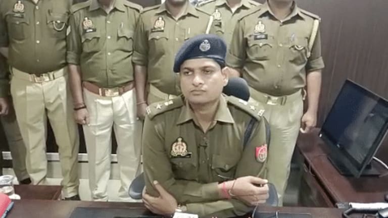 सोनभद्र: ‘कॉन्स्टेबल की पत्नियां चला रहीं सेक्स रैकेट’? वायरल लेटर ने मचाई सनसनी, जानिए UP Tak