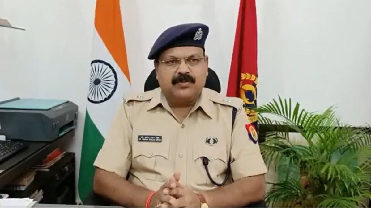 बिजनौर: तिरंगा वितरित करने वाली आंगनबाड़ी कार्यकर्ता को जान से मारने की धमकी, केस दर्ज UP Tak