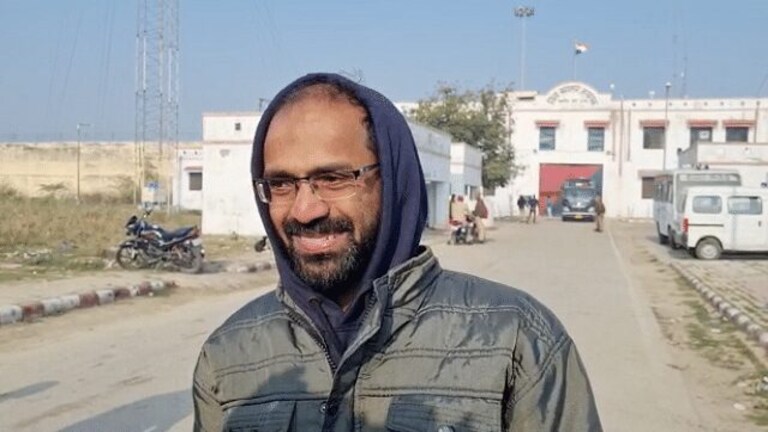 लखनऊ: दो साल से अधिक समय तक रहने के बाद केरल के पत्रकार कप्पन सिद्दीकी जेल से रिहा UP Tak