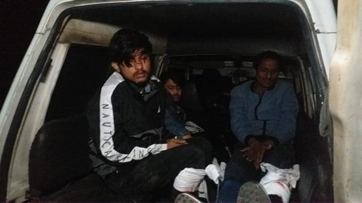 नोएडा: कार में लिफ्ट देकर और आंखों पर पट्टी बांधकर लूटते थे पैसे, पुलिस ने ऐसे सिखाया सबक UP Tak