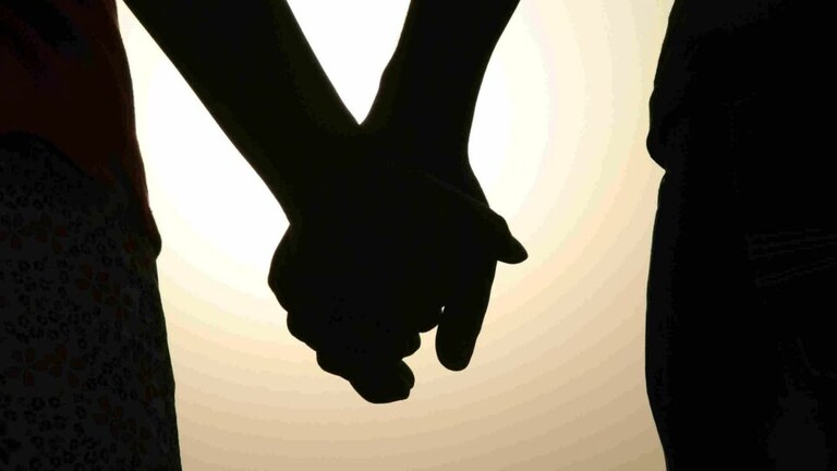 डिमांड पूरी न होने पर पत्नी करती थी पति को टॉर्चर? ‘अवसाद’ में आकर शख्स ने उठाया ये कदम UP Tak