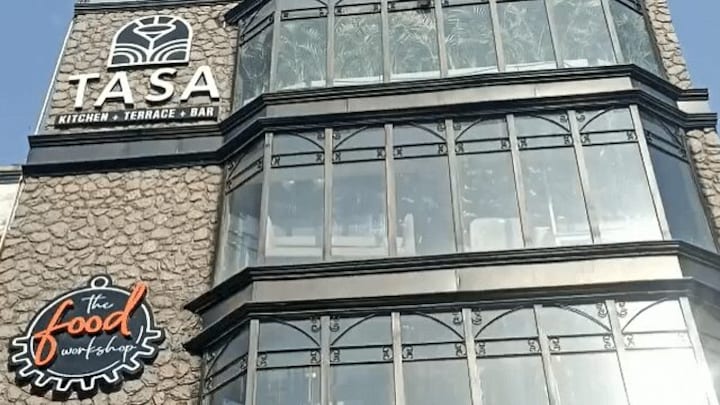 गाजियाबाद: BJP नेता के रेस्टोरेंट्स में बार और रशियन गर्ल डांस, पुलिस-आबकारी टीम का छापा UP Tak