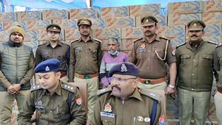 नोएडा: अंतरराज्यीय शराब तस्कर को पुलिस ने यूं दबोचा, 45 लाख रुपये की शराब जब्त UP Tak